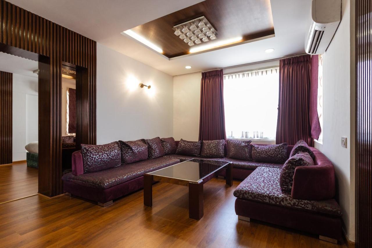 Hotel 3 BY OYO Nami Residency Ahmedabad Exterior foto